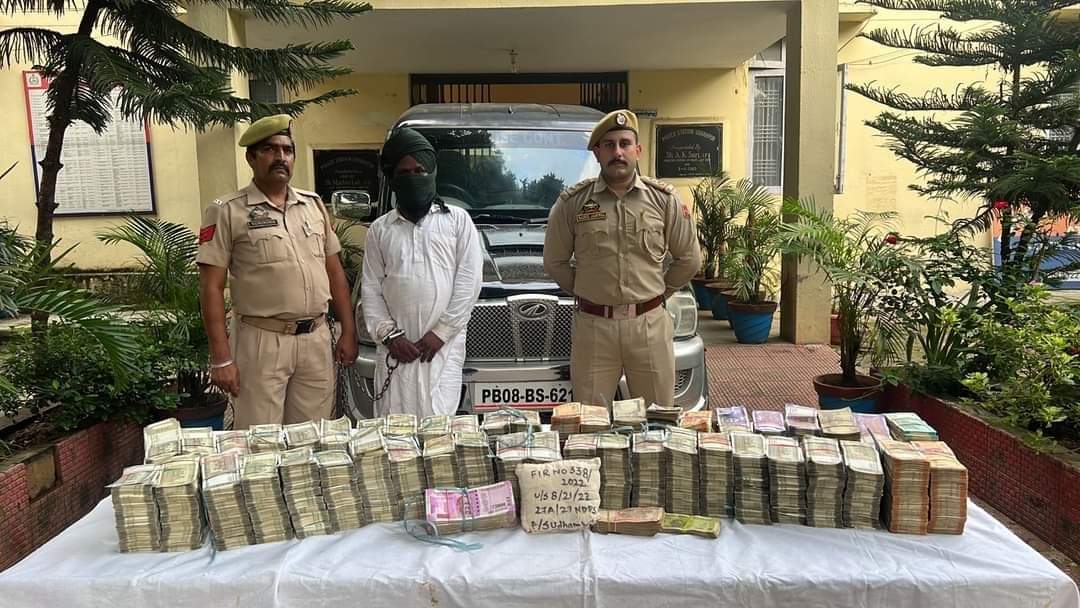 'A Man dies, another held with heroine, over 1 crore cash during dramatic chase in Udhampur: Police'
